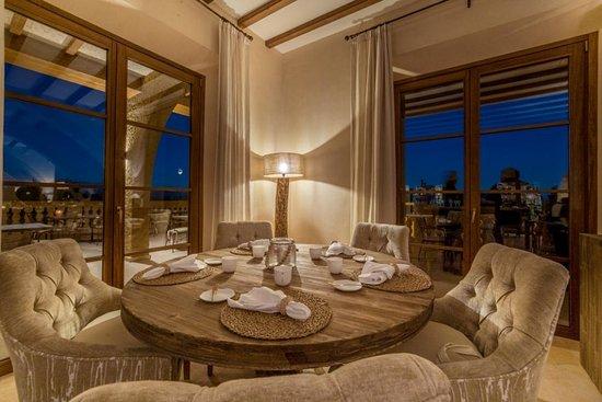 Cova Negra Restaurant