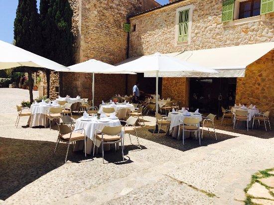 Cafe de Pula Restaurant