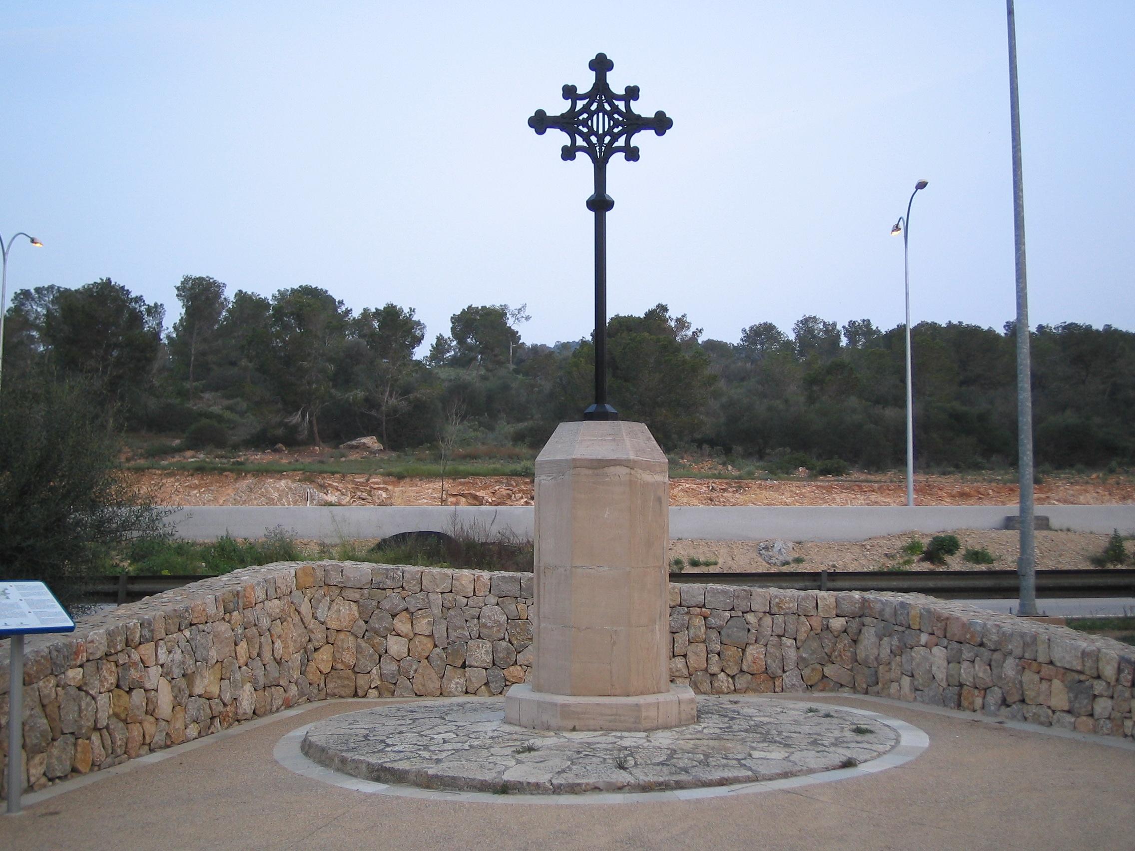 Cruz de los Montcada