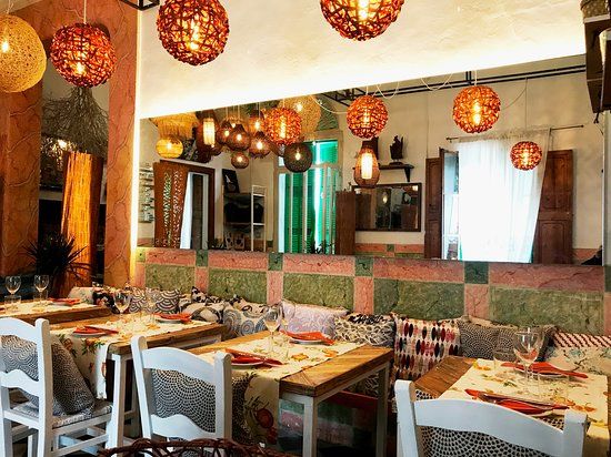 La Magrana Café-Bistró