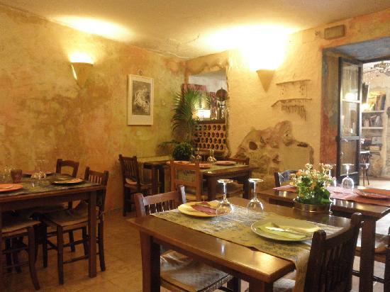 Restaurante Pegason y el Pajarito Enmascarado